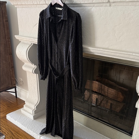 Black Long-Sleeve Shirt Dress - Picture 4 of 6